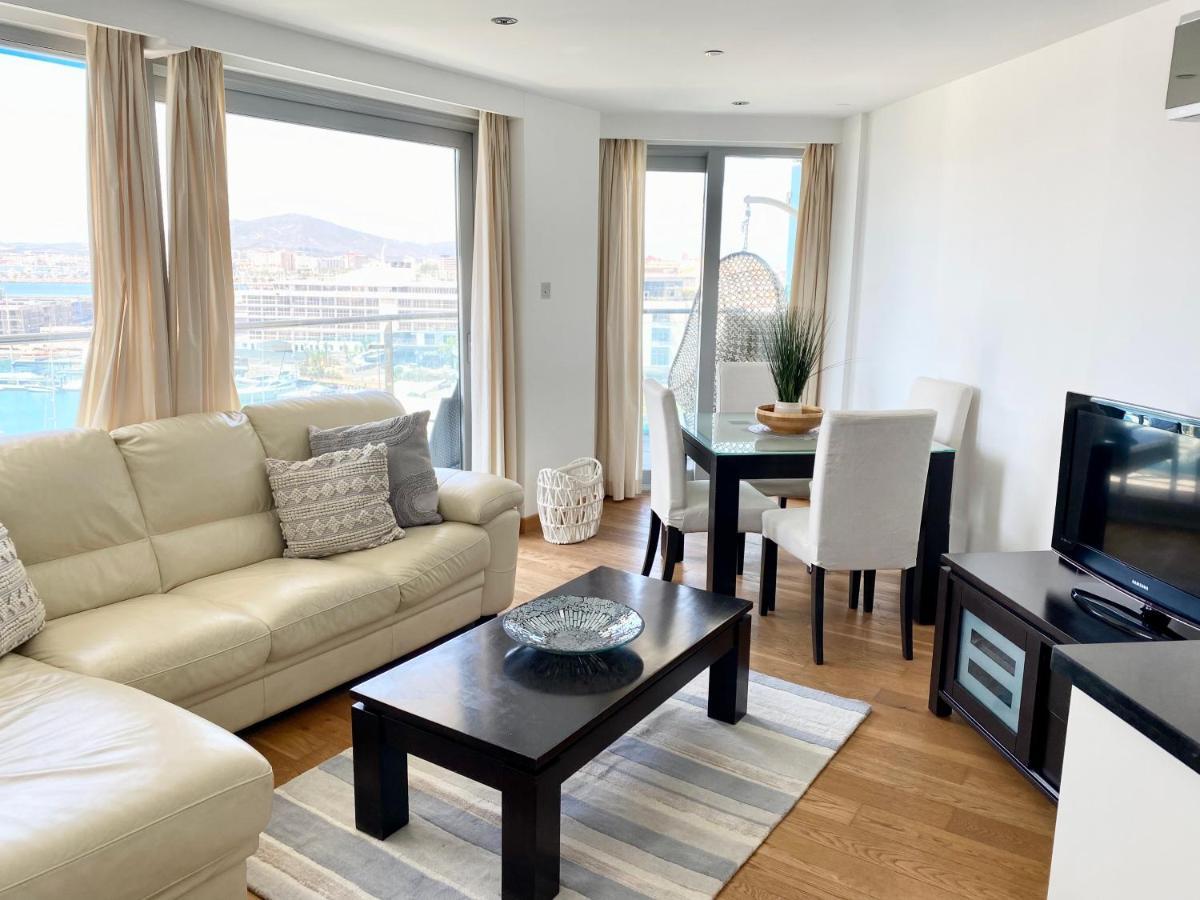 Ocean Village Lovely 2 Bedroom Apartment غيبرالتار المظهر الخارجي الصورة